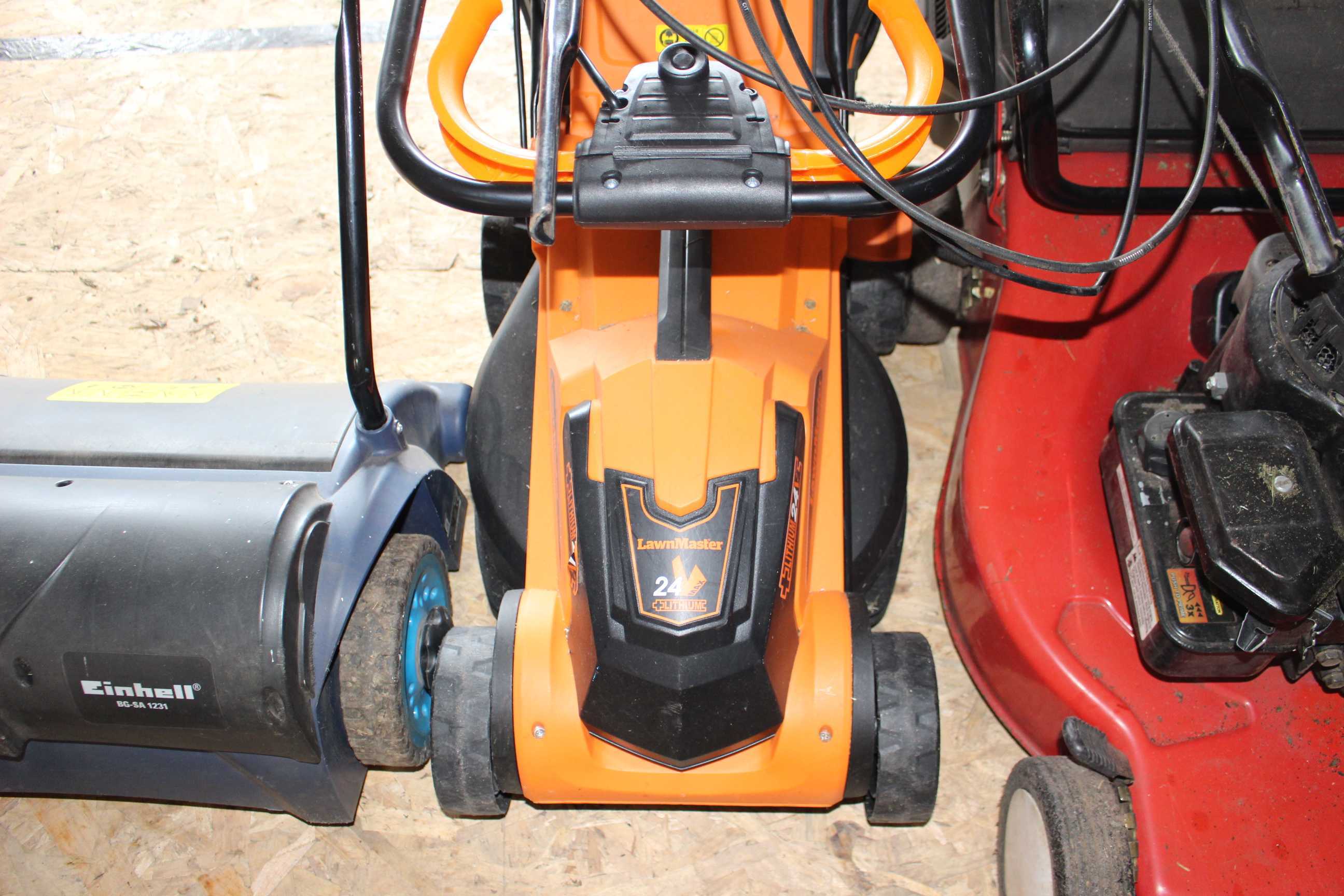 2 x garden Mowers & 1 x lawn rake, all sold as untested. - Image 3 of 5