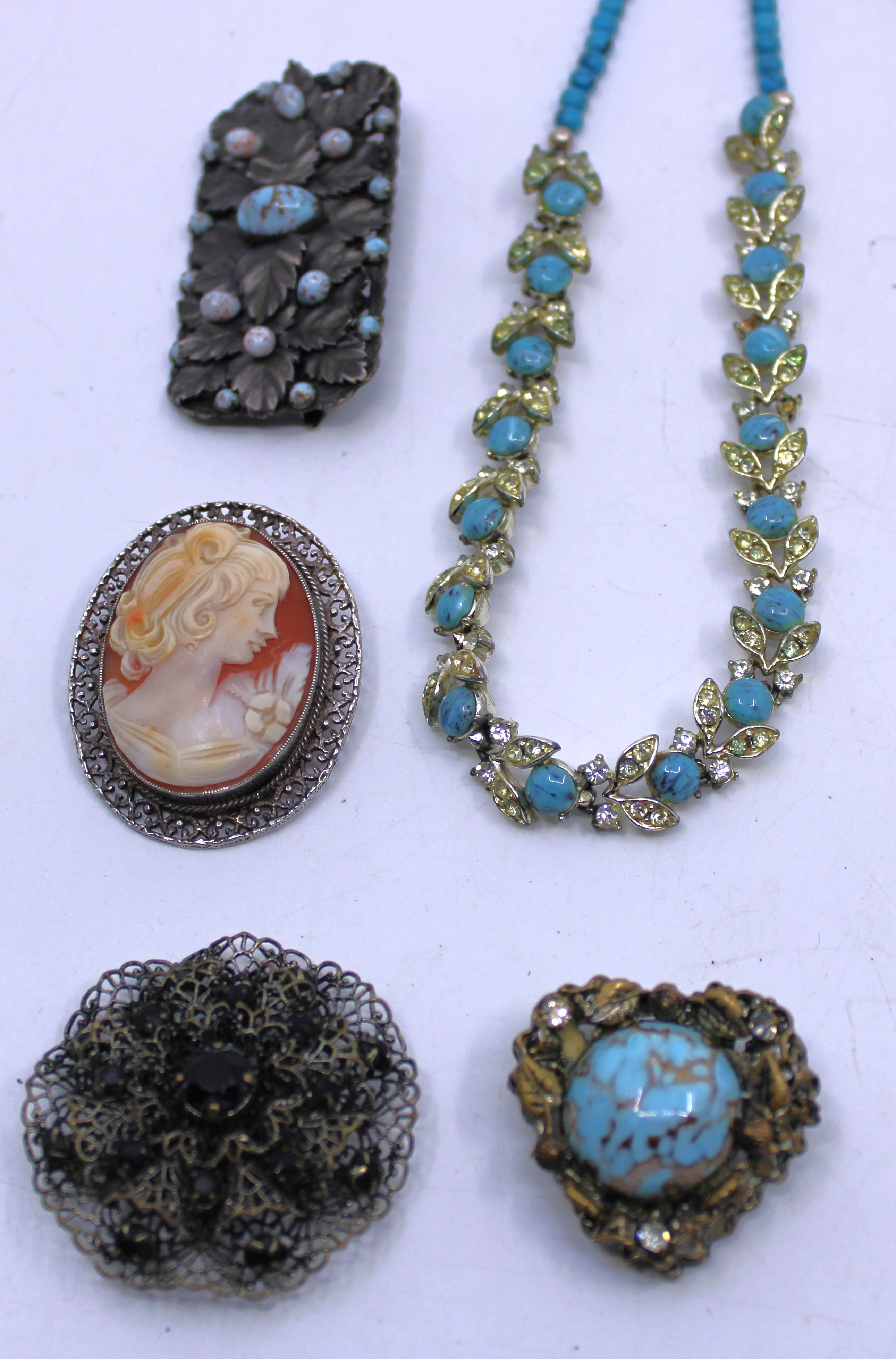 Selection of Costume Jewellery to include two Sterling Silver Brooches, an unmarked white metal - Image 3 of 3