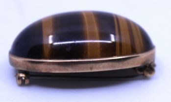 9ct Yellow Gold Tiger's Eye Quartz Brooch Pendant.  The Oval Cabochon Tiger's Eye Quartz measures