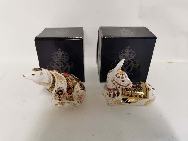 A Royal Crown Derby Imari Polar Bear paperweight together with A Thistle Donkey Paperweight. (2)