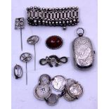 Selection of Sterling Silver and Unmarked White Metal Jewellery & Silver Double Sovereign Case.  The