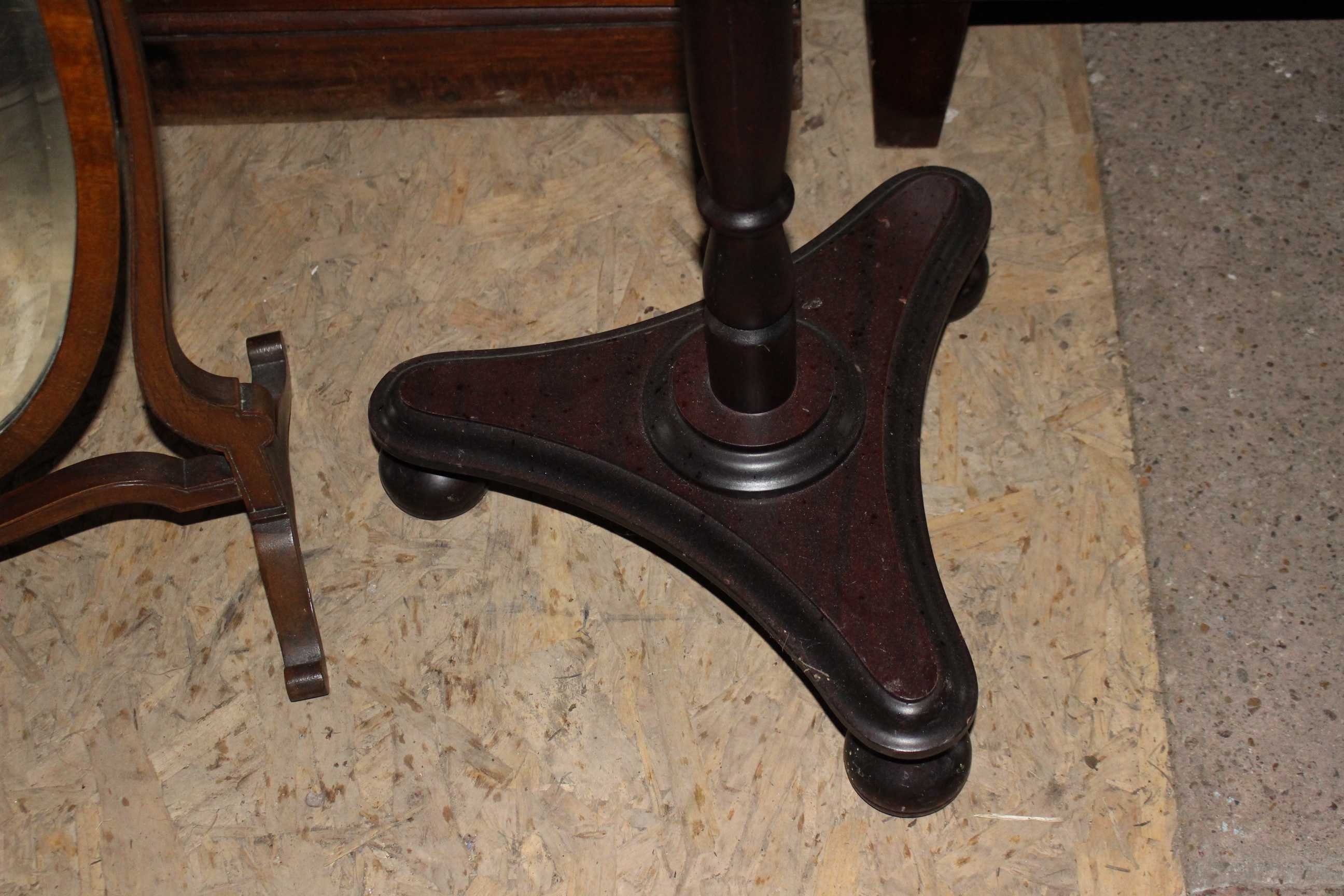 An extending wooden music stand with brass pole, together with a mahogany dressing table mirror - Image 4 of 5