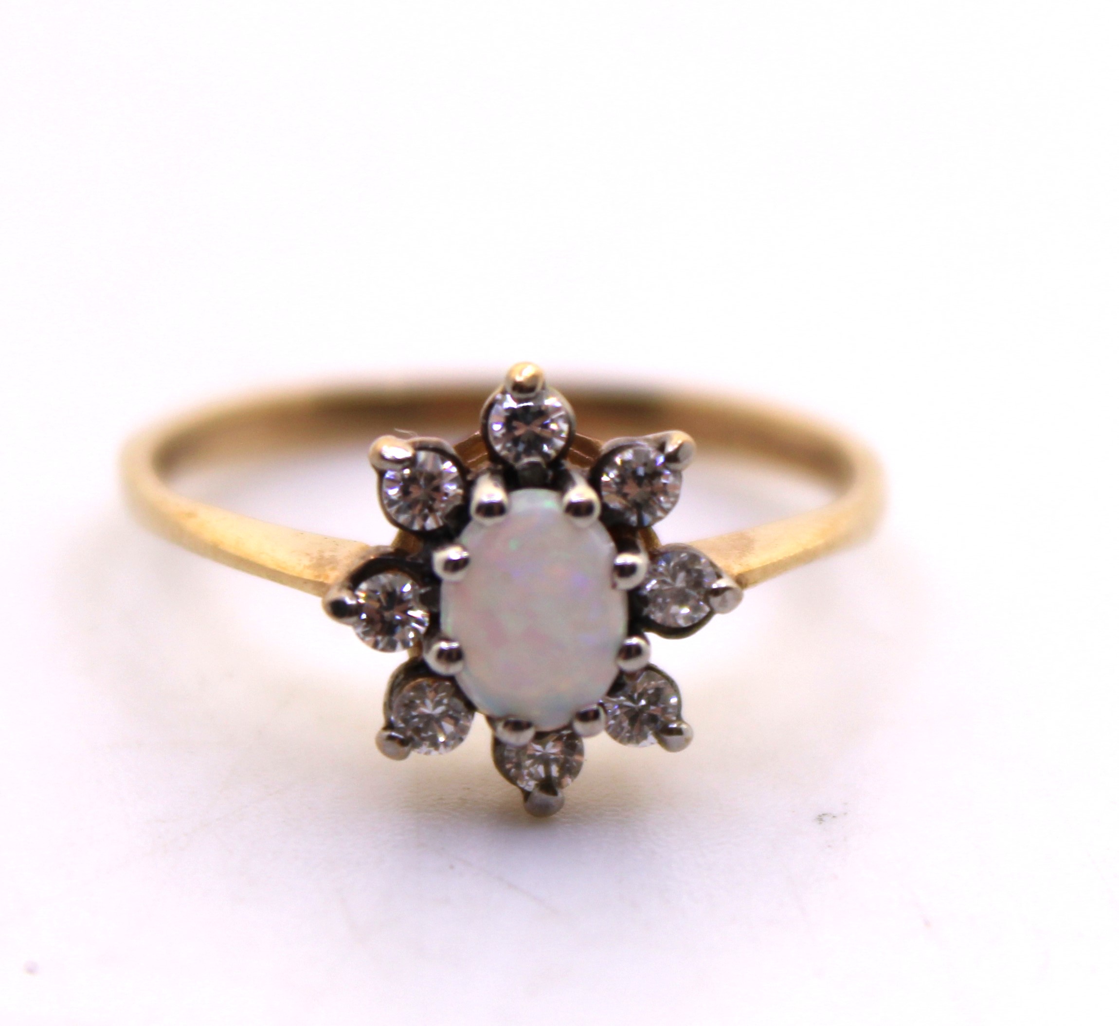 Selection of Three 9ct Gold Dress Rings.  To include a 9ct Gold Opal and Cubic Zirconia ring- ring - Image 2 of 3