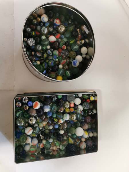 Two tins of Victorian and later Marbles (2)
