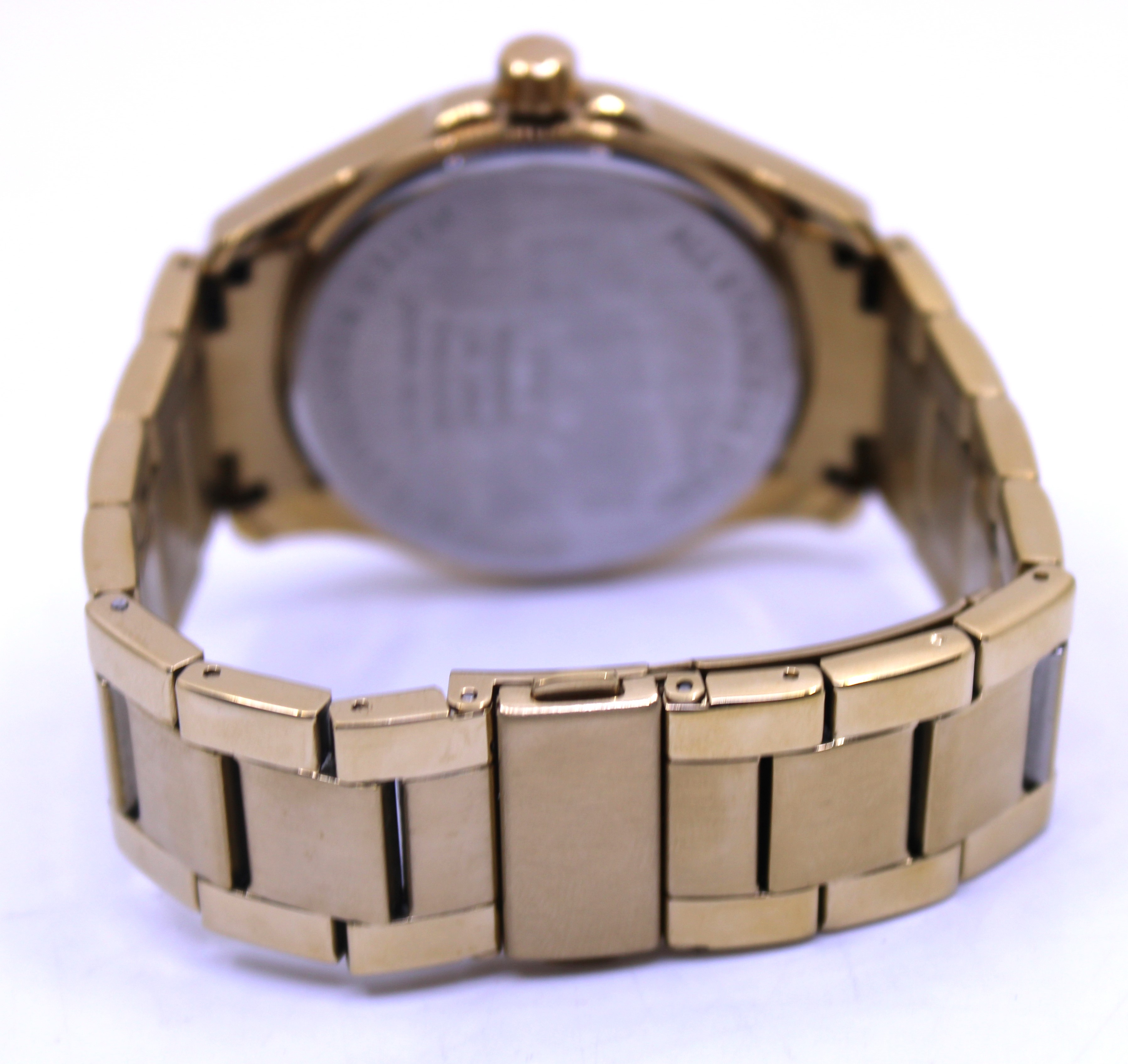 Accurist Gold Tone Quartz Watch. Boxed.  The watch also comes with its Guarantee and special - Image 3 of 4