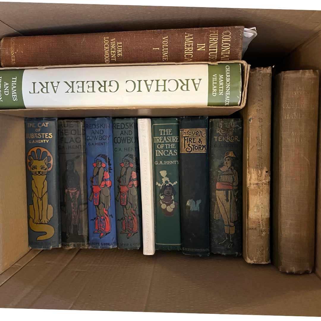 A mixed box of vintage and antique books of assorted interest to include fiction and non-fiction. ( - Image 2 of 2