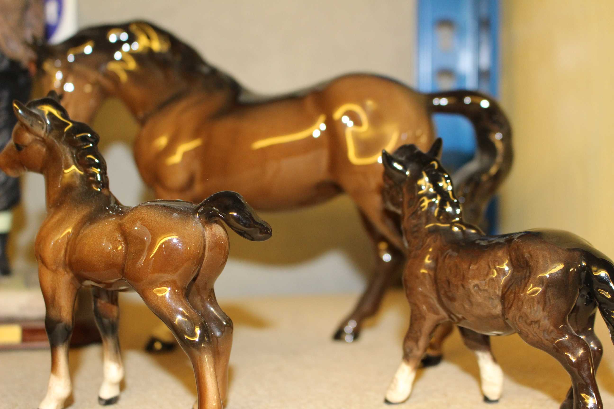 A Beswick horse and two foals, various Royal commemorative mugs, Pendelphin figures etc - Image 6 of 6
