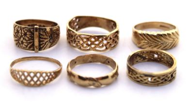 Selection of Six 9ct Gold Dress Rings.  To include two 9ct Gold Celtic Design Rings. Rings Sizes