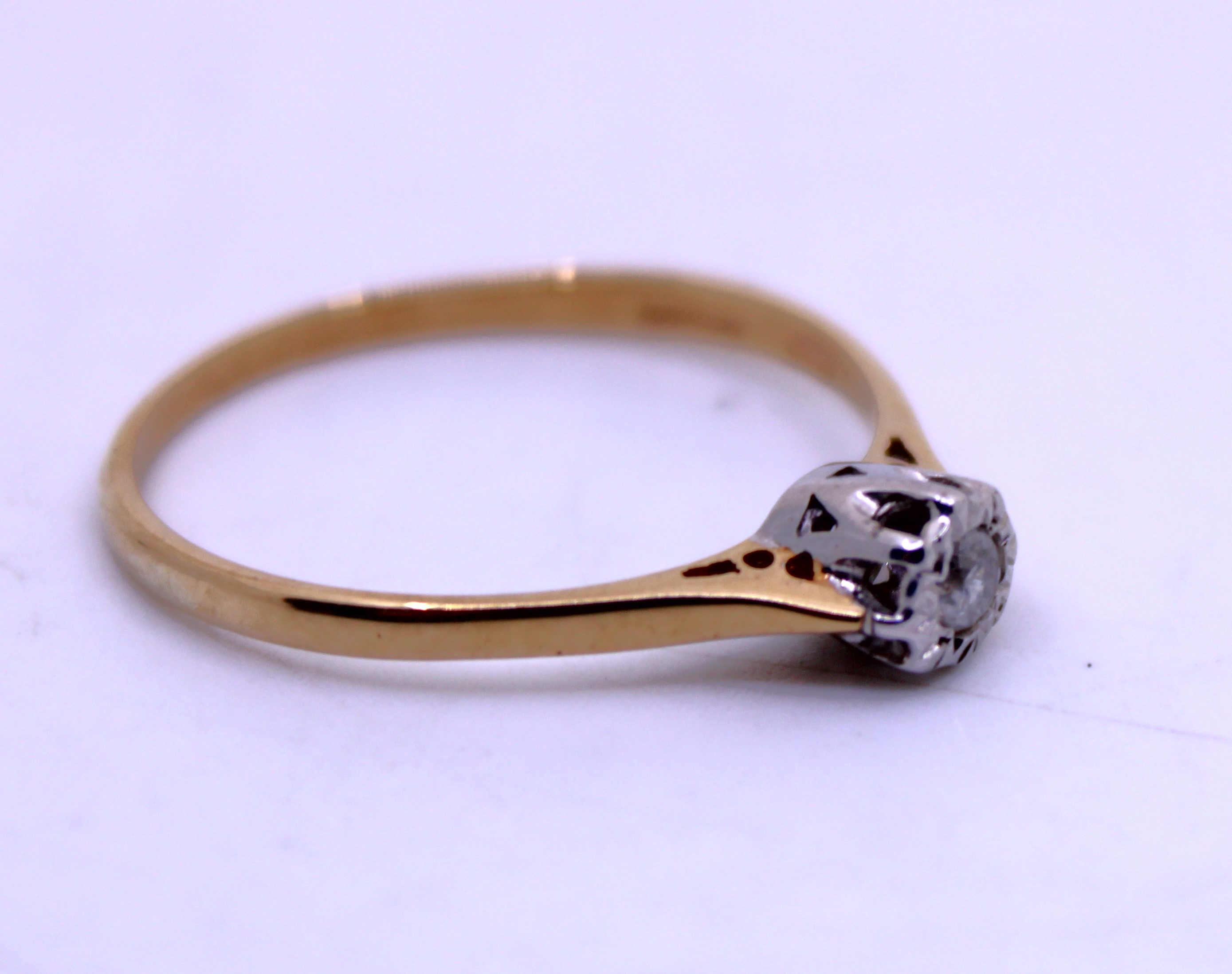 18ct Yellow Gold Approx. 0.10ct Ilusion Set Solitaire Round Brilliant Cut Diamond Engagement - Image 2 of 3