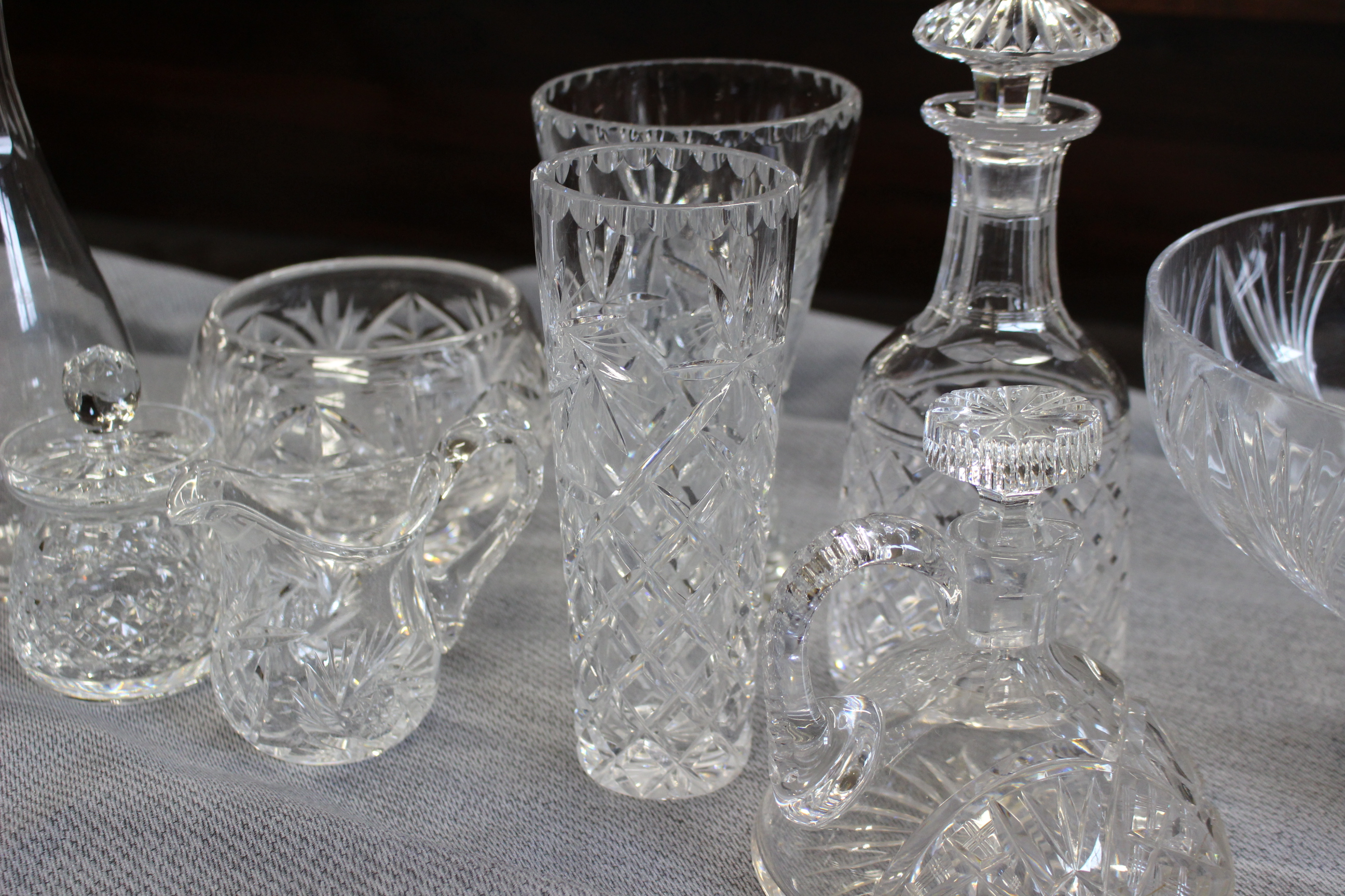 Collection of various lead crystal plus set of 6 x red drinking glasses with gold gilt floral - Image 2 of 5