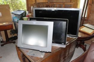 2 x Flat screen TV's and 1 x computer monitors, no power leads or remote controls are included and