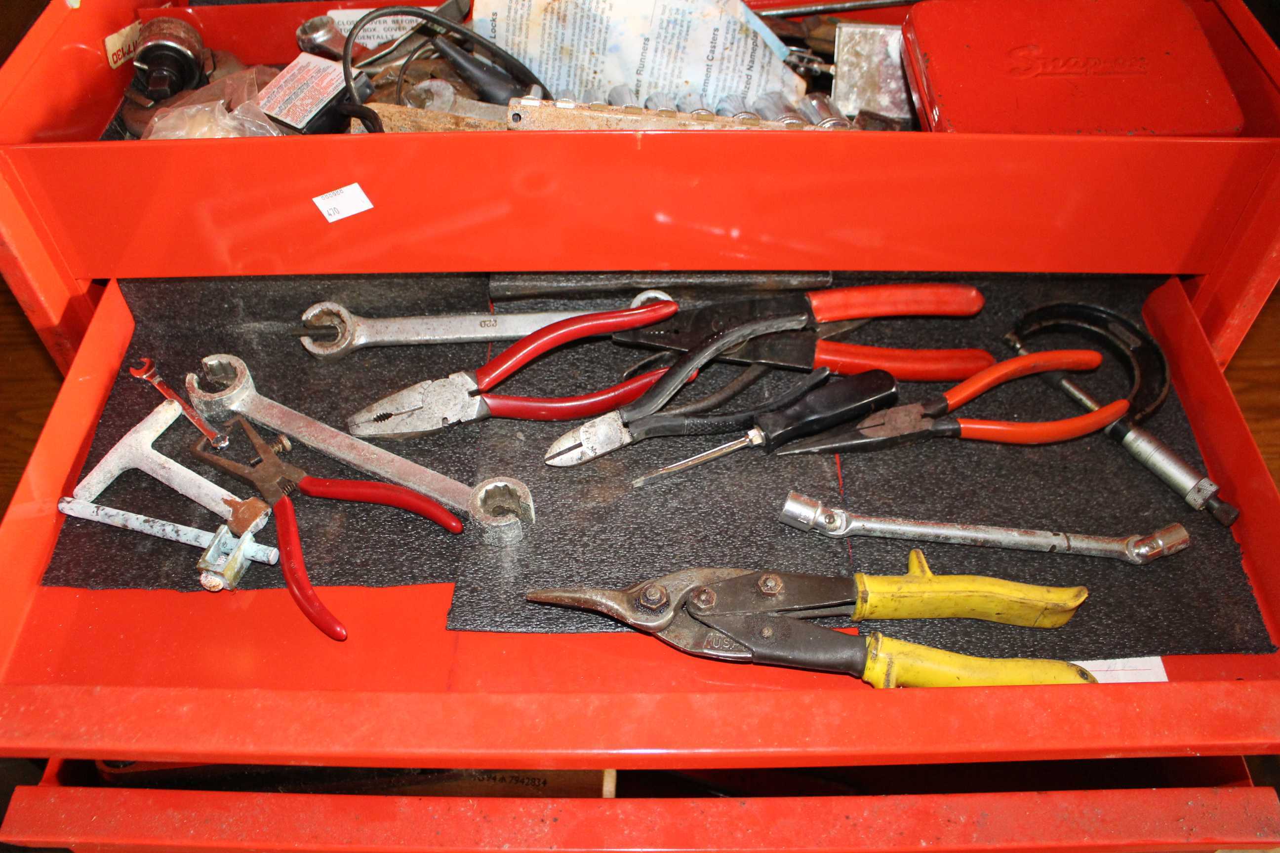 Snap on tool box to include Snap on sockets and large selection of other branded tools and - Image 6 of 10