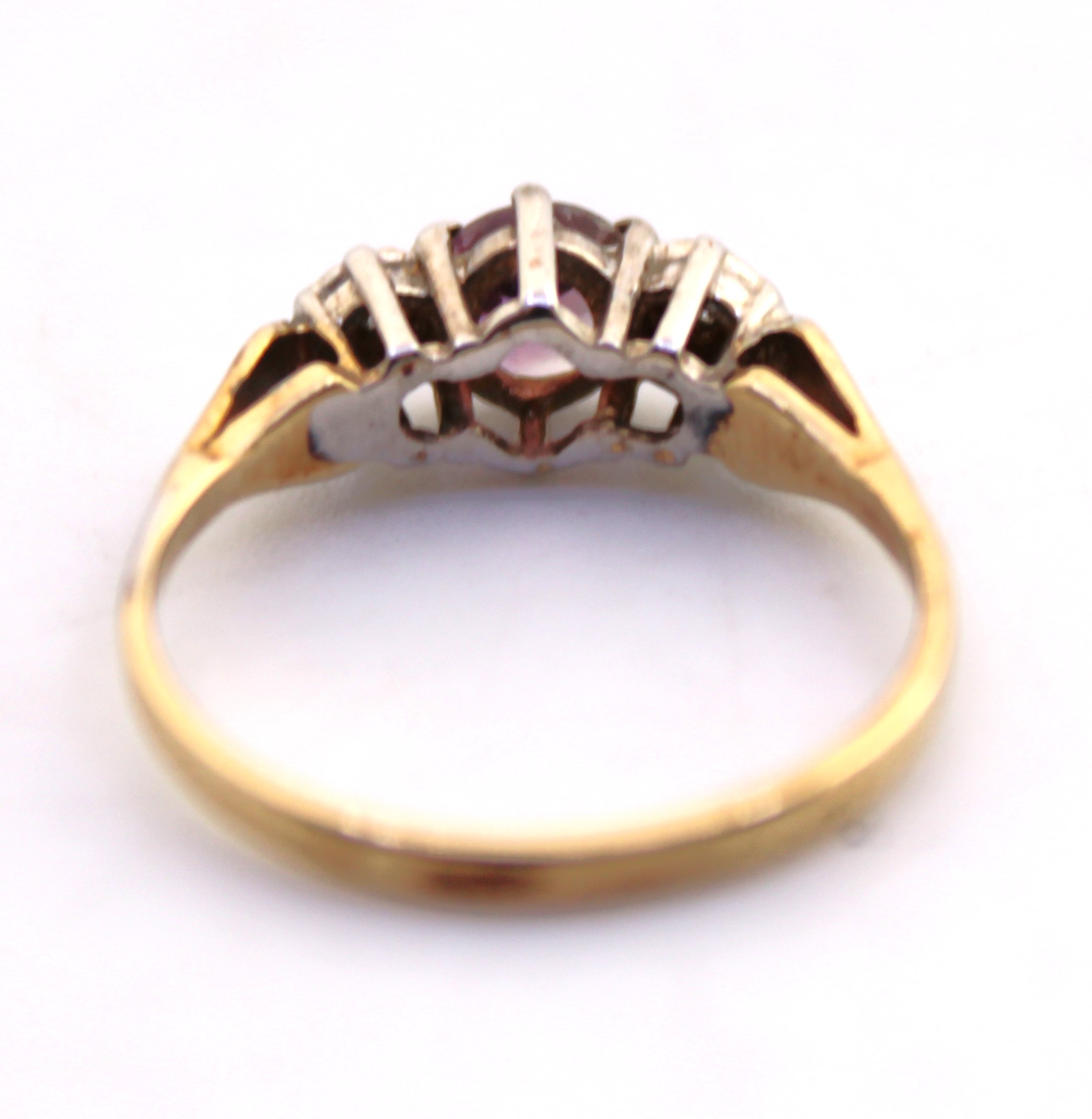 9ct Yellow Gold Round Brilliant Cut Pink Stone and Diamond Ring.  The Centre Pink Stone measures - Image 3 of 3