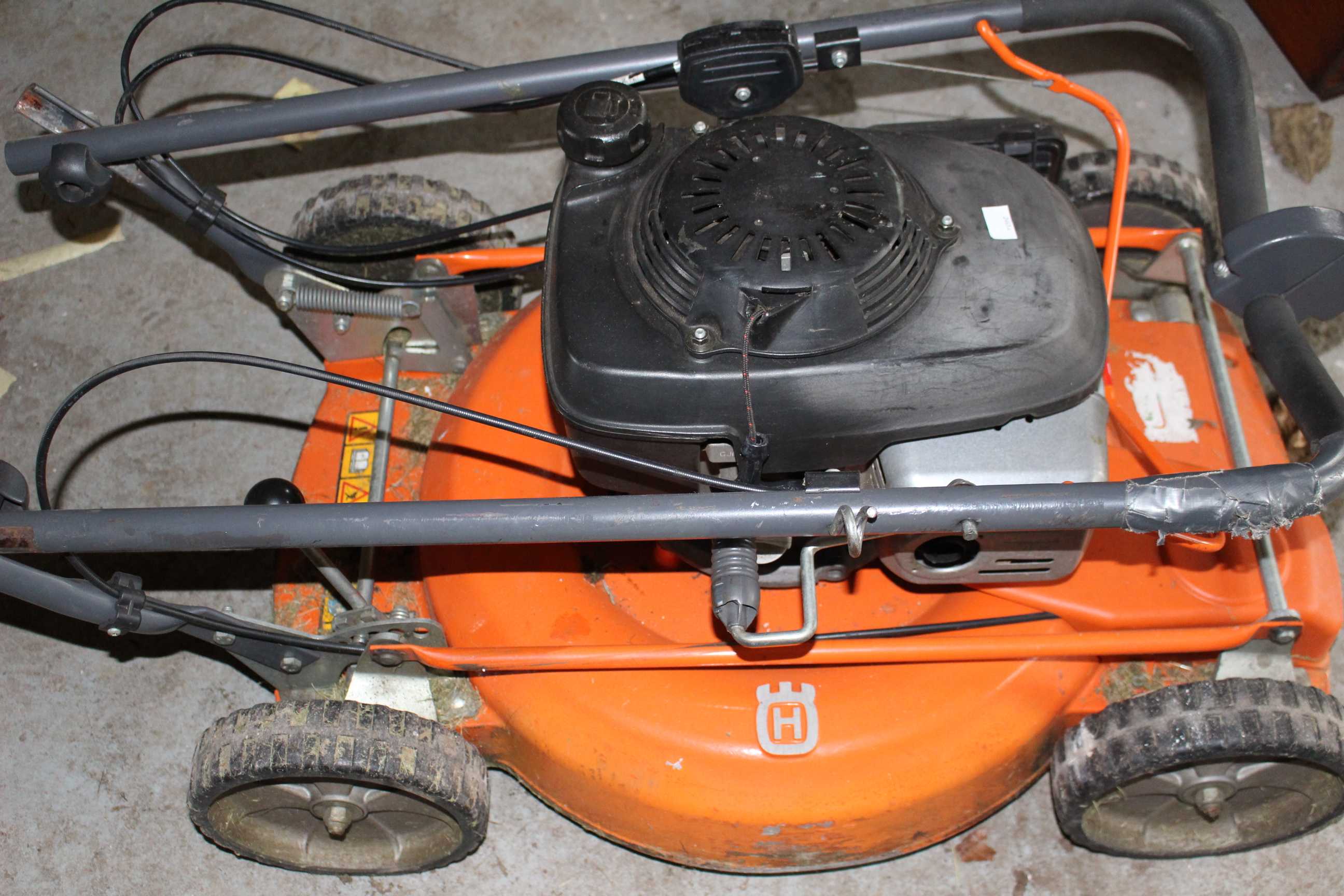 Husqvarna pull start petrol lawn mower with large cutting area. (selling as untested) - Image 3 of 4