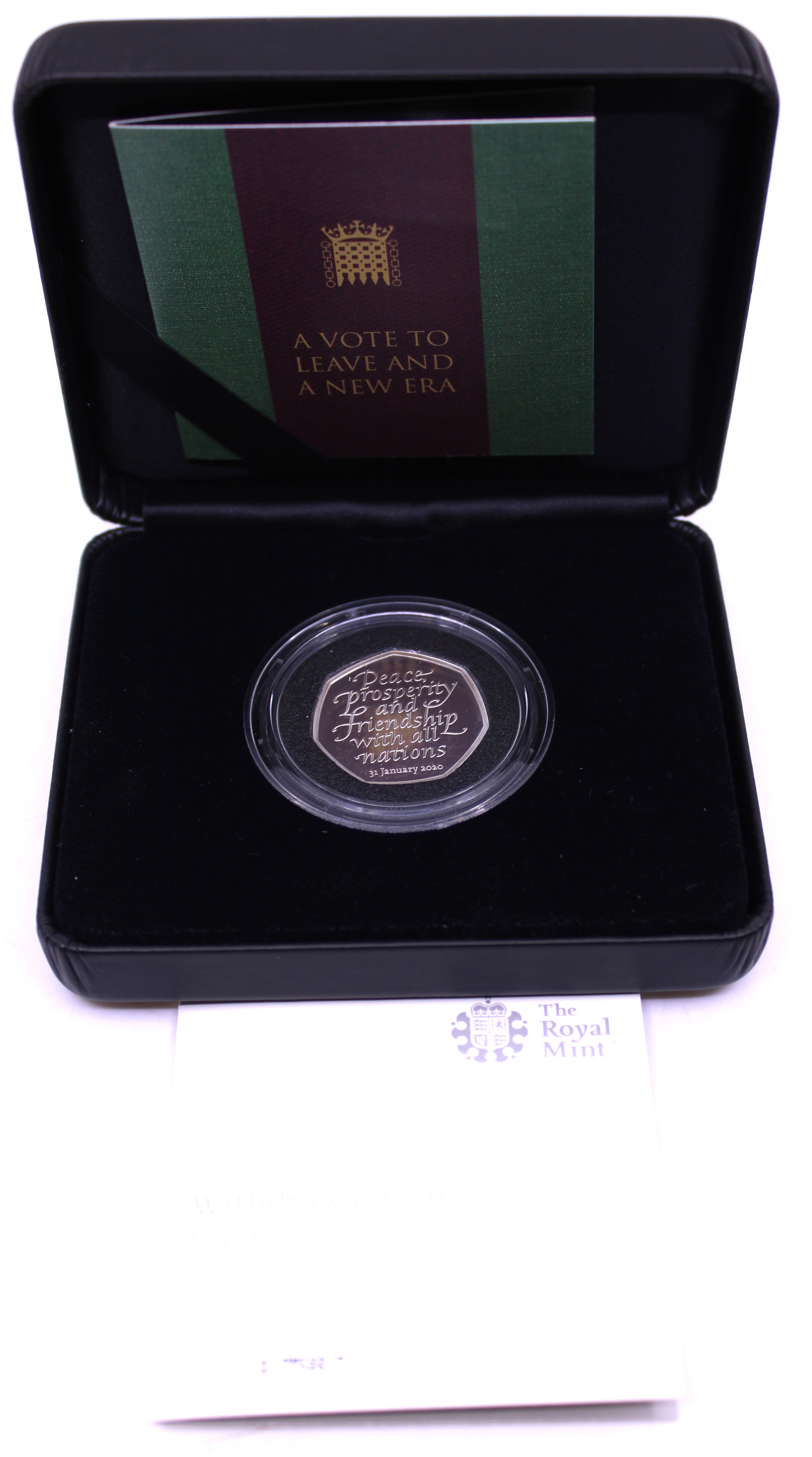 Selection of Two Collectors coins and a Collectors medal.  To include The Royal Mint Withdrawal from - Image 3 of 4