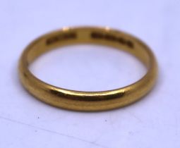 22ct Yellow Gold Wedding Band. The Wedding Band is hallmarked "22" for 22ct Gold.  Ring Size R.