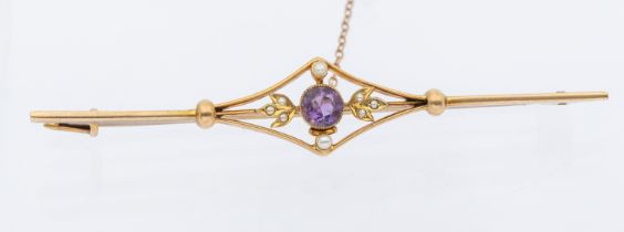 9ct Gold Art Nouveau Amethyst & Seed Pearl Brooch with safety chain. (Broken). The brooch is