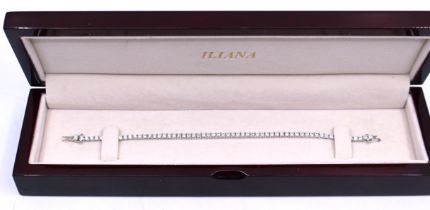 Sterling Silver Colourless Stone Tennis Bracelet.  The bracelet is hallmarked "925" for Sterling