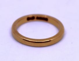 22ct Gold Wedding Band.  The Band is hallmarked "22" for 22ct Gold and weighs approx. 3.9 grams.