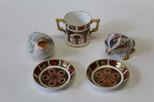 A Royal Crown Derby Imari pattern twin handled loving cup, pattern 1128, together with two Derby