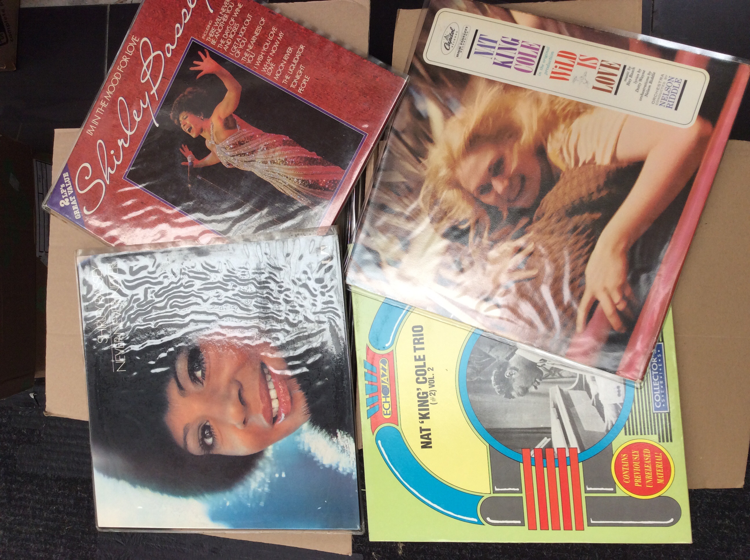 Two boxes of LPs to include Nat King Cole and Shirley Bassey. - Bild 2 aus 2