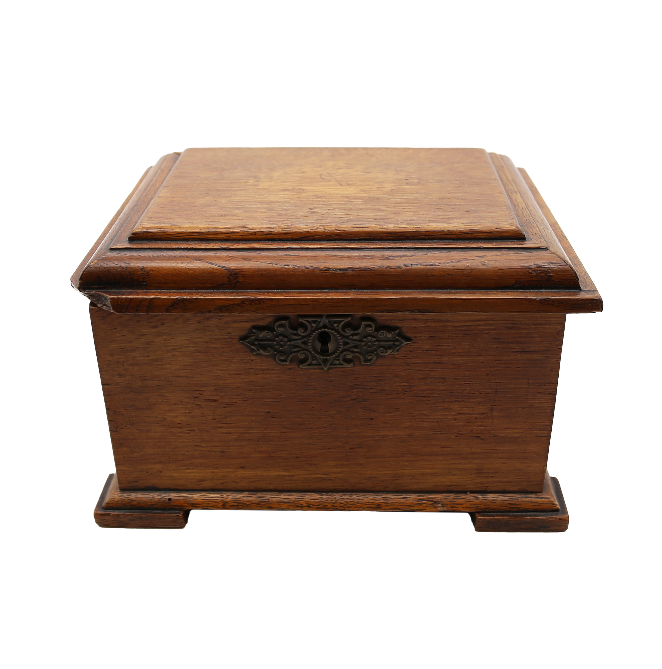 A Victorian mahogany writing box with brass supports along with a 19th Century oak box. - Bild 6 aus 7