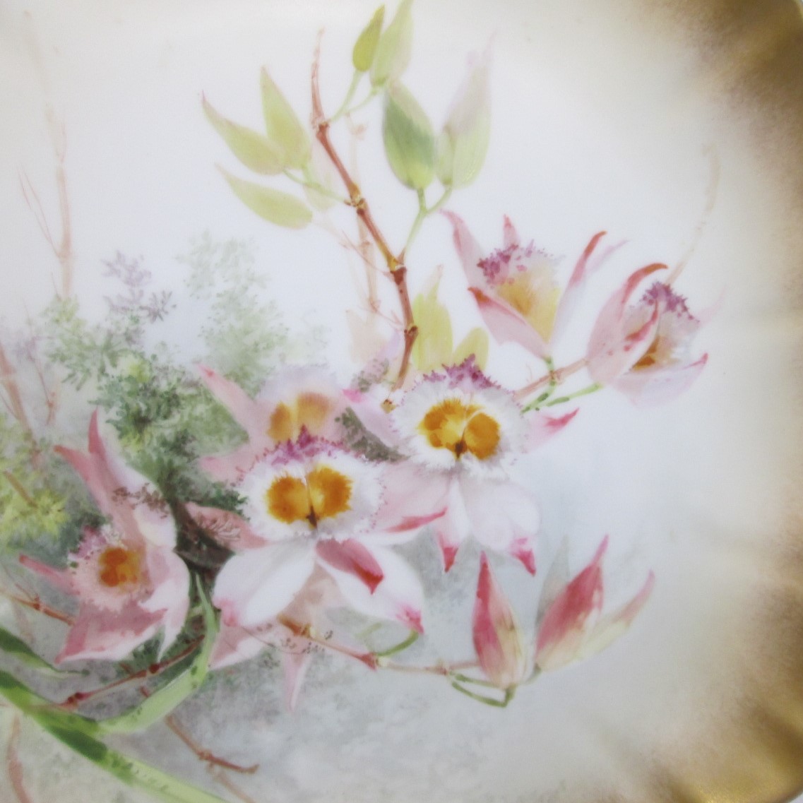 A Royal Doulton, Burslem Rd No 72067 scalloped plate hand painted and signed D Dewsberry, marked - Image 2 of 3