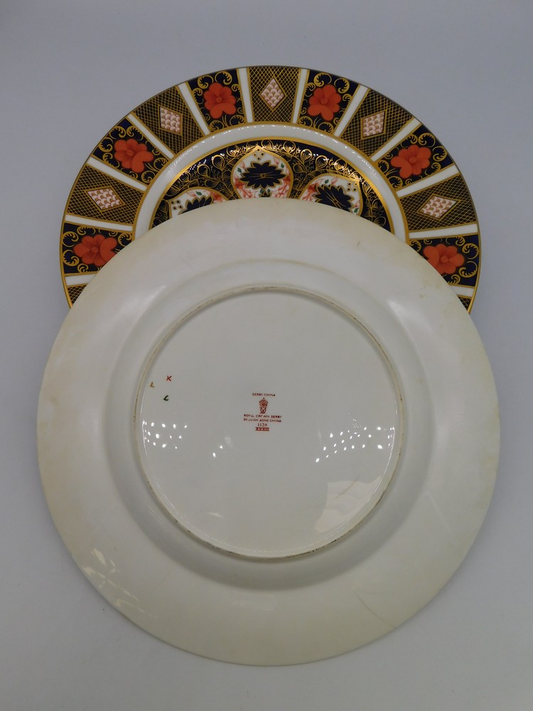 Four Royal Crown Derby Imari 1128 10.5" dinner plates , 1 cracked AF. (all four are factory - Image 3 of 3