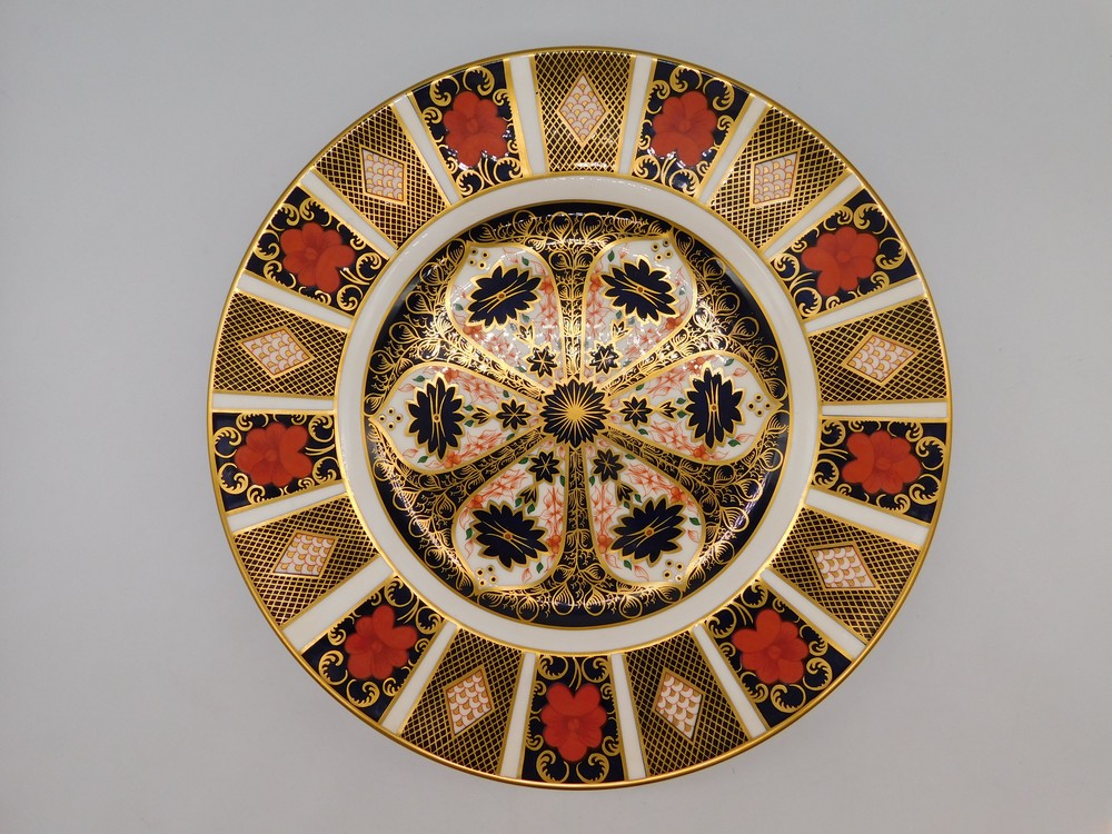 Four Royal Crown Derby Imari 1128 10.5" dinner plates , 1 cracked AF. (all four are factory - Image 2 of 3