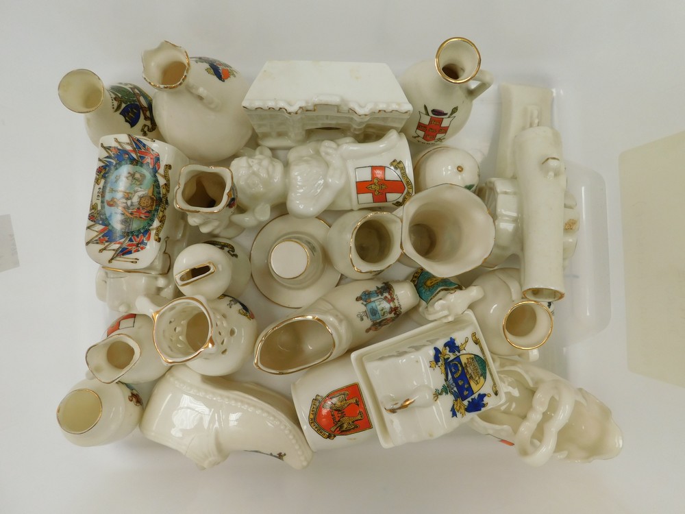 A collection of mixed factory crested ware, to include a 1924 Wembley British Empire Exhibition, a - Bild 2 aus 3