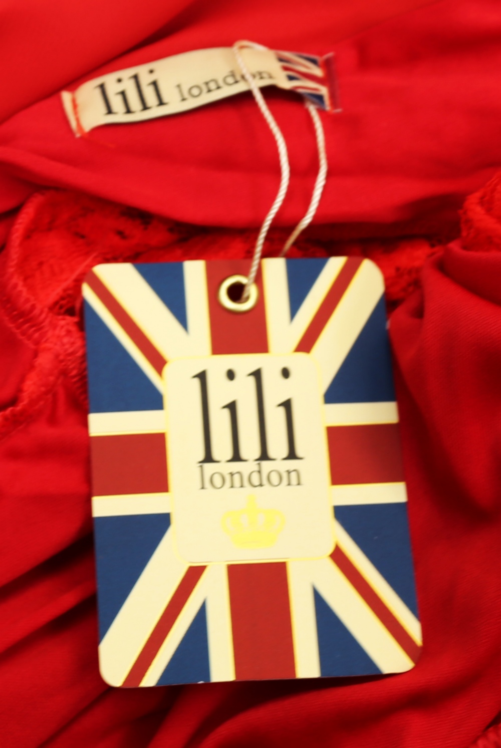 6 Lili London postbox red dresses, 1 x size size 8, 2 x size 10, 2 x size 12 and 1 x size 14, - Image 3 of 6
