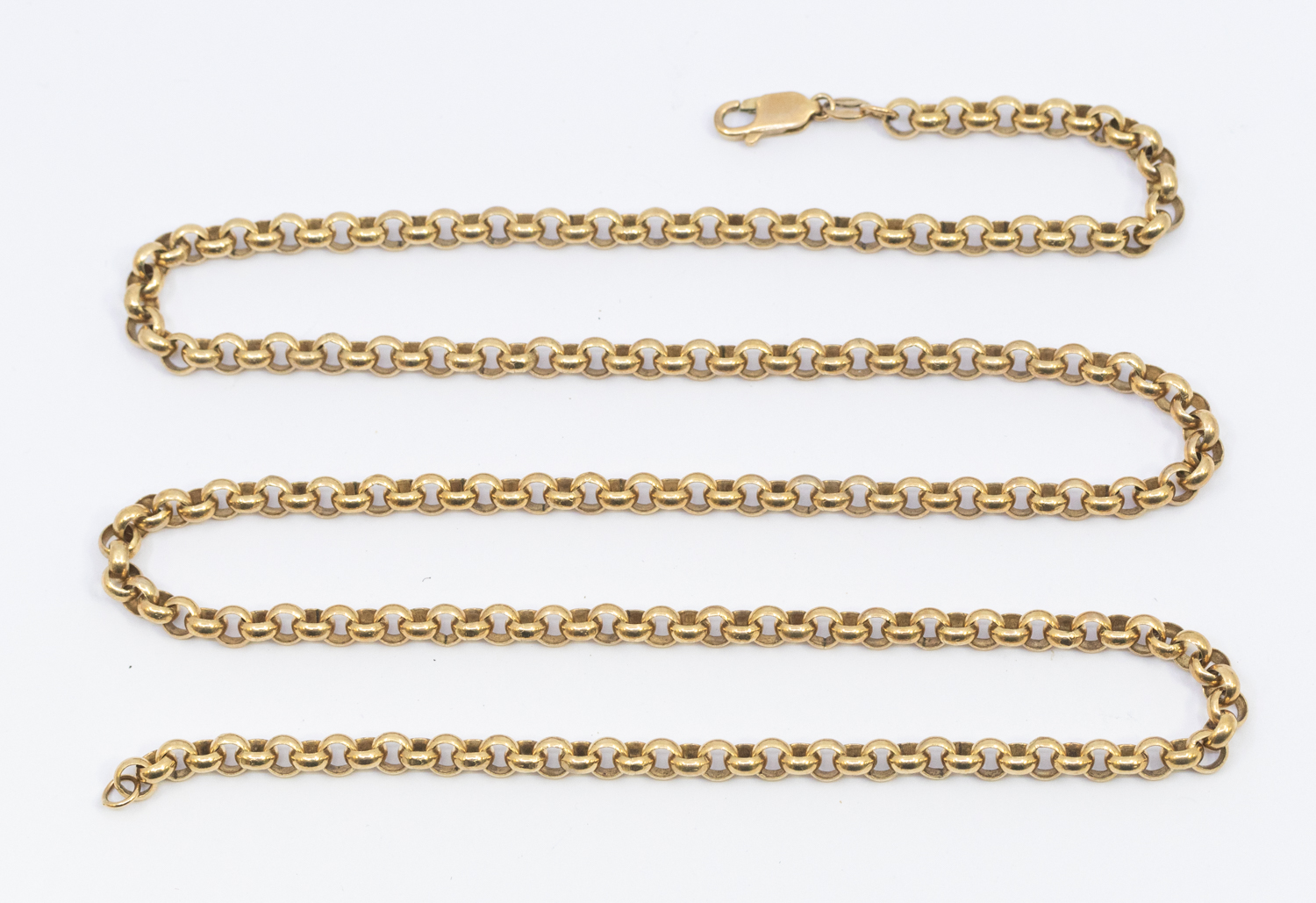 A 9ct gold belcher link chain, width approx 3.5mm, length apoprox 27'', weight approx 34gms