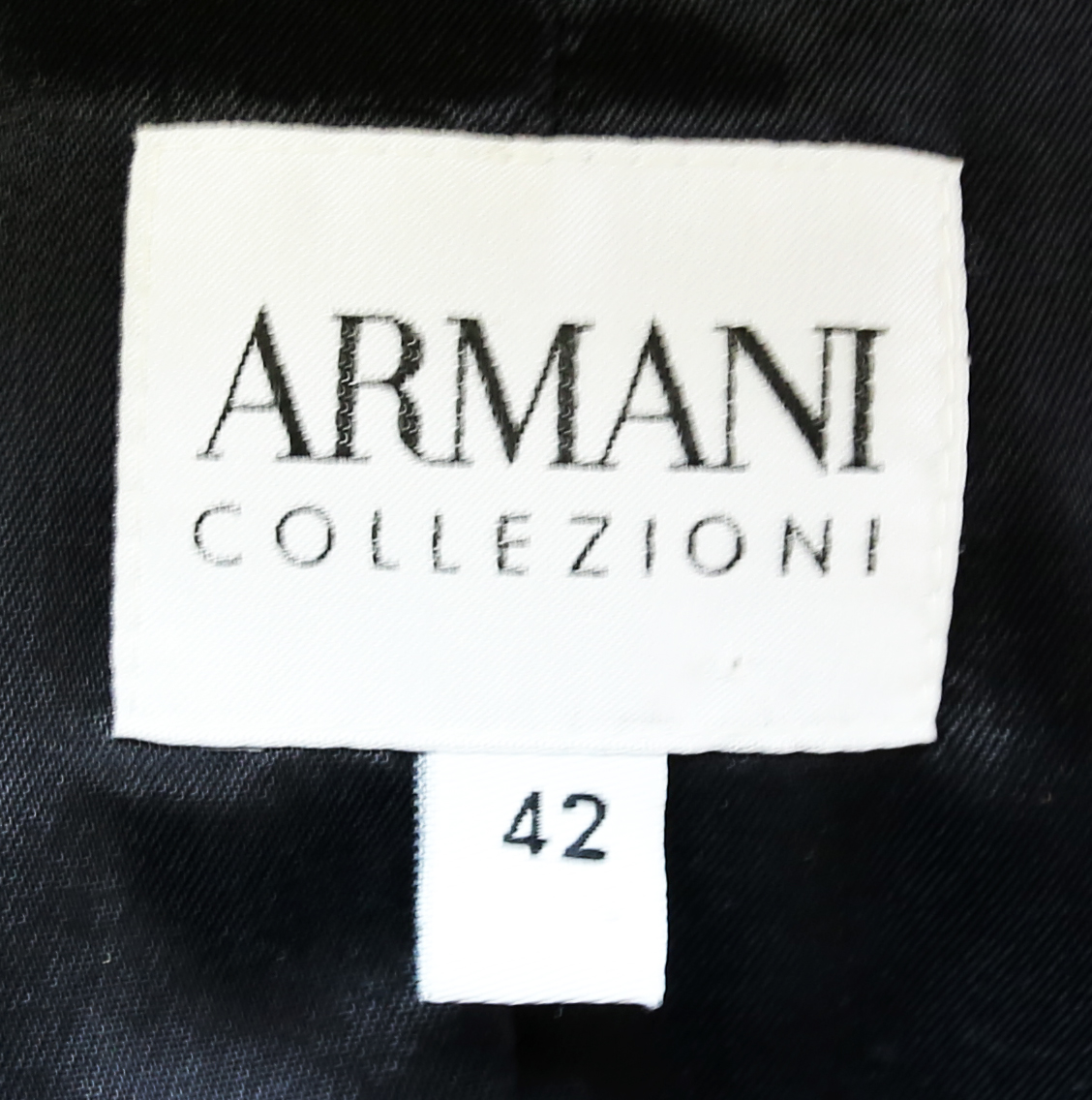 A classic Armani navy wool jacket, size 42 (Euro), low cowl collar with reveres, fully lined, 3 - Image 2 of 4