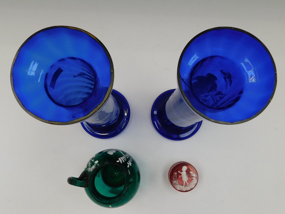 A pair of late 19th/early 20th century Mary Gregory style 'Bristol' blue enamelled vases, together - Image 3 of 4