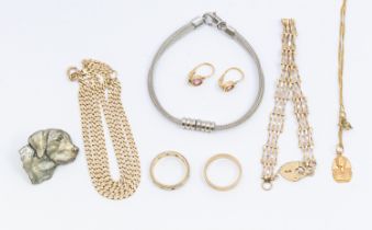 A collection of 9ct gold jewellery to include a 9ct gold curb chain, width approx 3mm, length approx