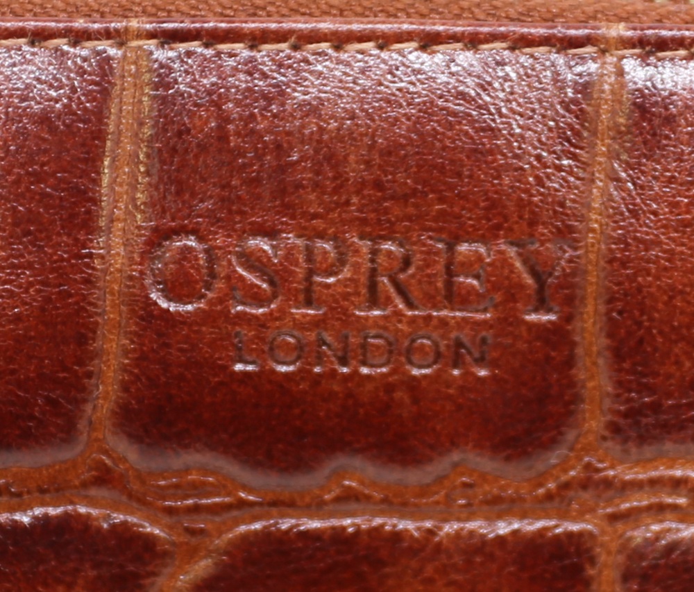 An Osprey of London leather make-up bag, useful as a purse, for small documents or even a mobile. - Image 3 of 5