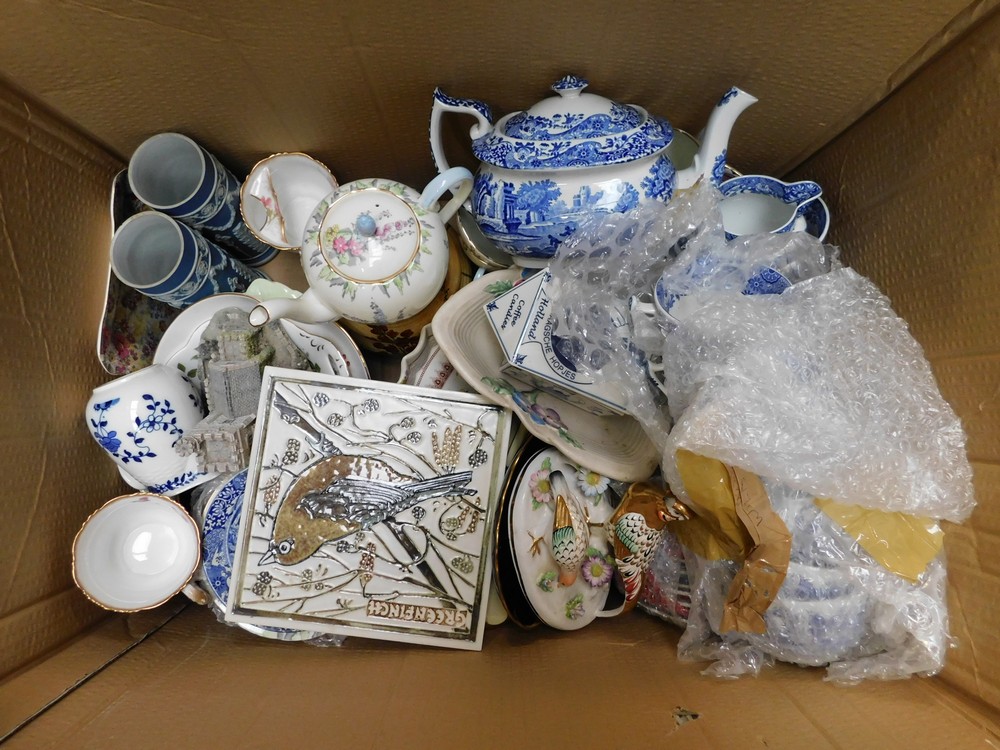 A miscellaneous lot to include: Clarice Cliff, Foley, Carlton Ware, Spode, Wedgwood etc. (Q) - Image 2 of 2