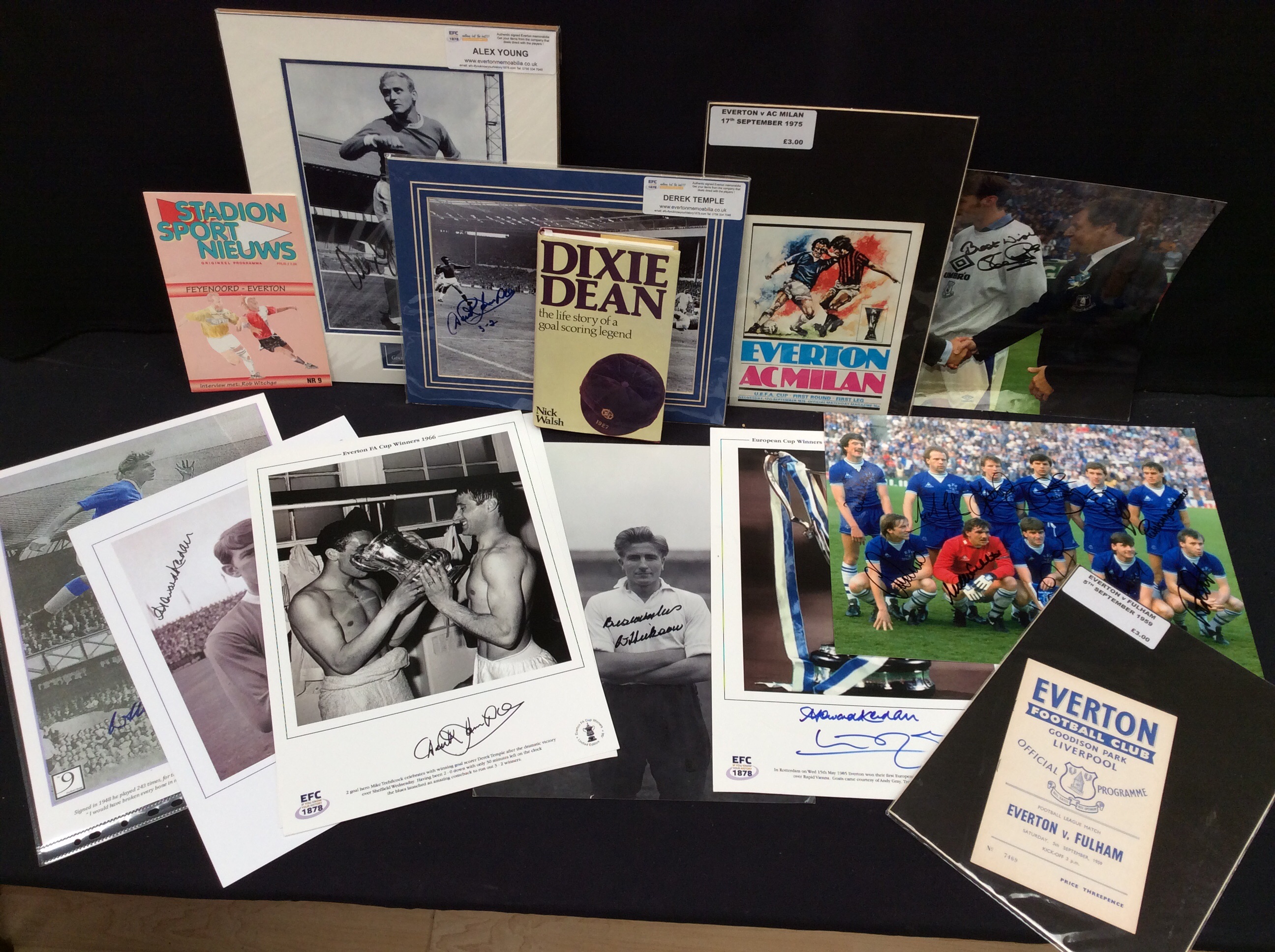 Football: A collection of assorted football memorabilia to include various signed Everton