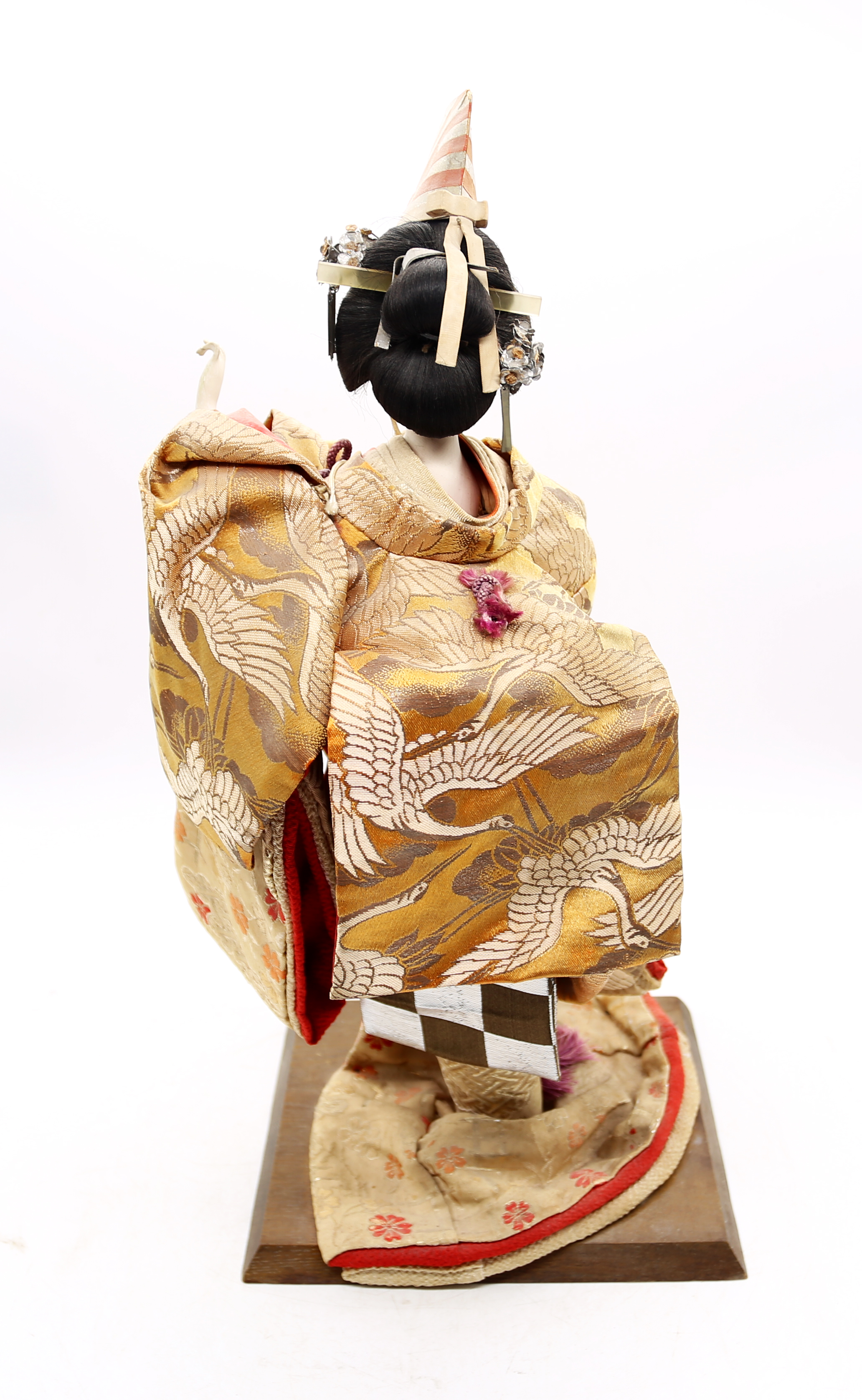 A 20th century/modern figure of a Geisha girl in a kimono, on a wooden base, approximately 47cm - Bild 2 aus 3