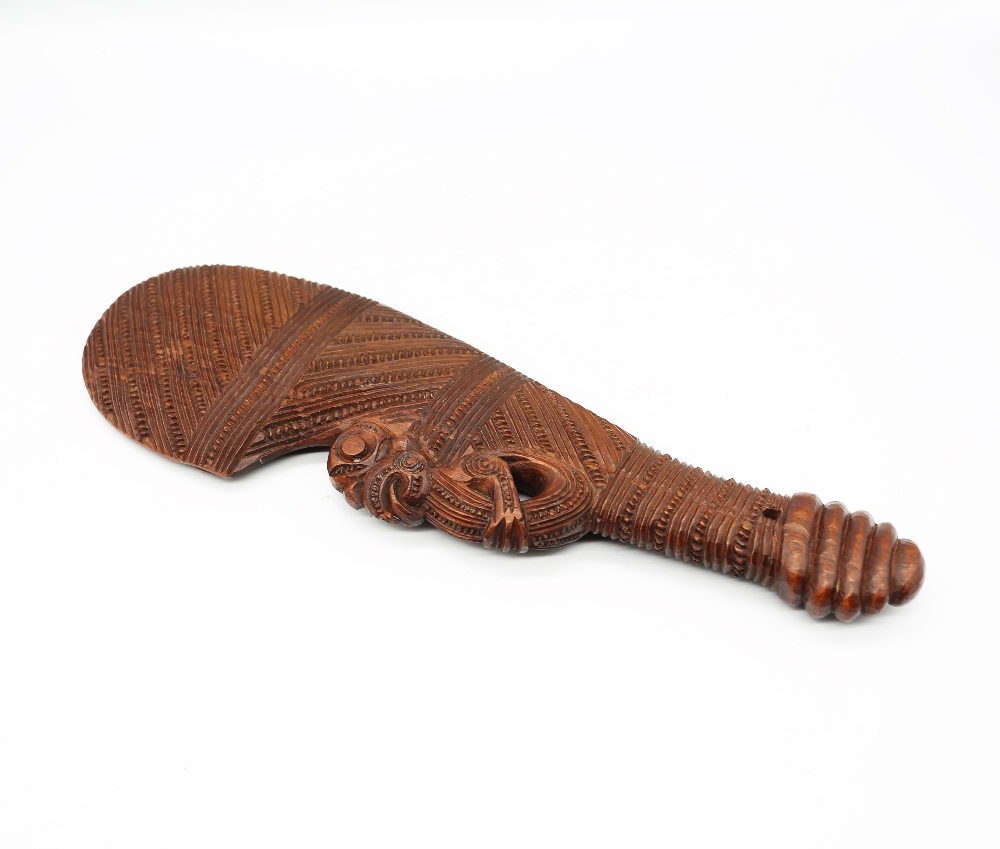 A late 20th century New Zealand Maori carved "Wahaika" hand club, approx 36cm long - Image 2 of 5