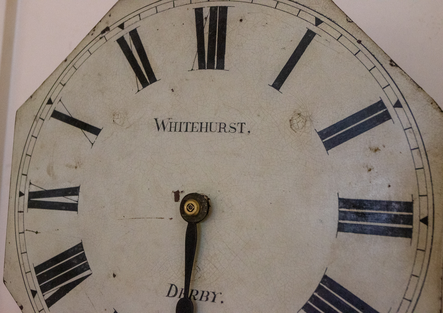 A 19th Century Whitehurst of Derby hook and spike octagonal shaped wall clock, circa 1840, rare in - Bild 3 aus 4