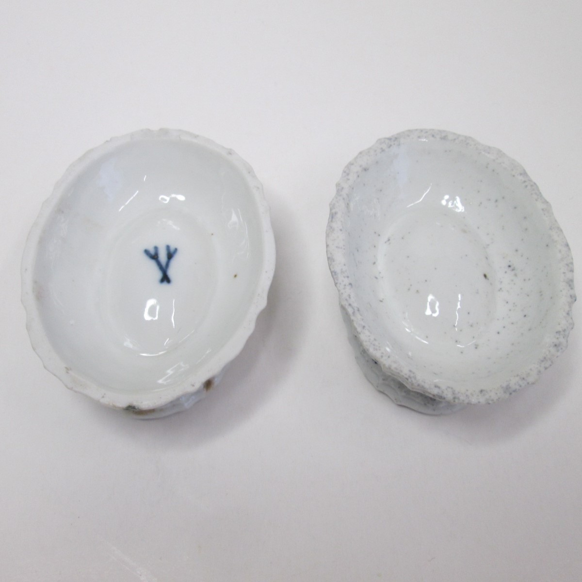 A pair of Volkstedt oval trencher salts painted with deutsche blumen Circa 1900 Size; height 4cm - Image 3 of 3