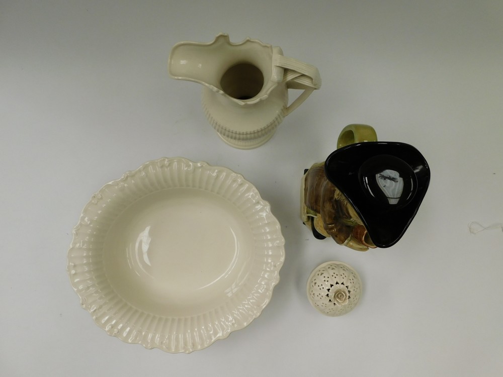 A Leedsware Strap Handled Ewer , together with Leedsware Pot Pourri and an Oval Shaped Leedsware - Image 2 of 4