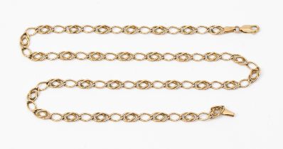 A 9ct gold fancy chain necklace, width approx 4mm, length approx 47cm, weight approx 4.6gms