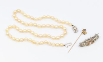 A single row cultured pearl necklace, each measuring approx 6mm, strung to a pearl set  9ct white