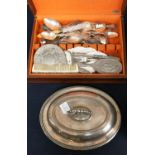 A collection of silver plated wares to include; plated flatwares including spoons, forks, knives