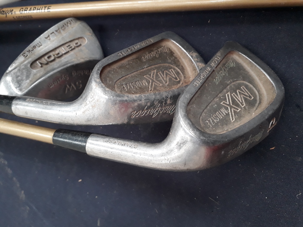 Three sets of golf clubs. - Bild 8 aus 20