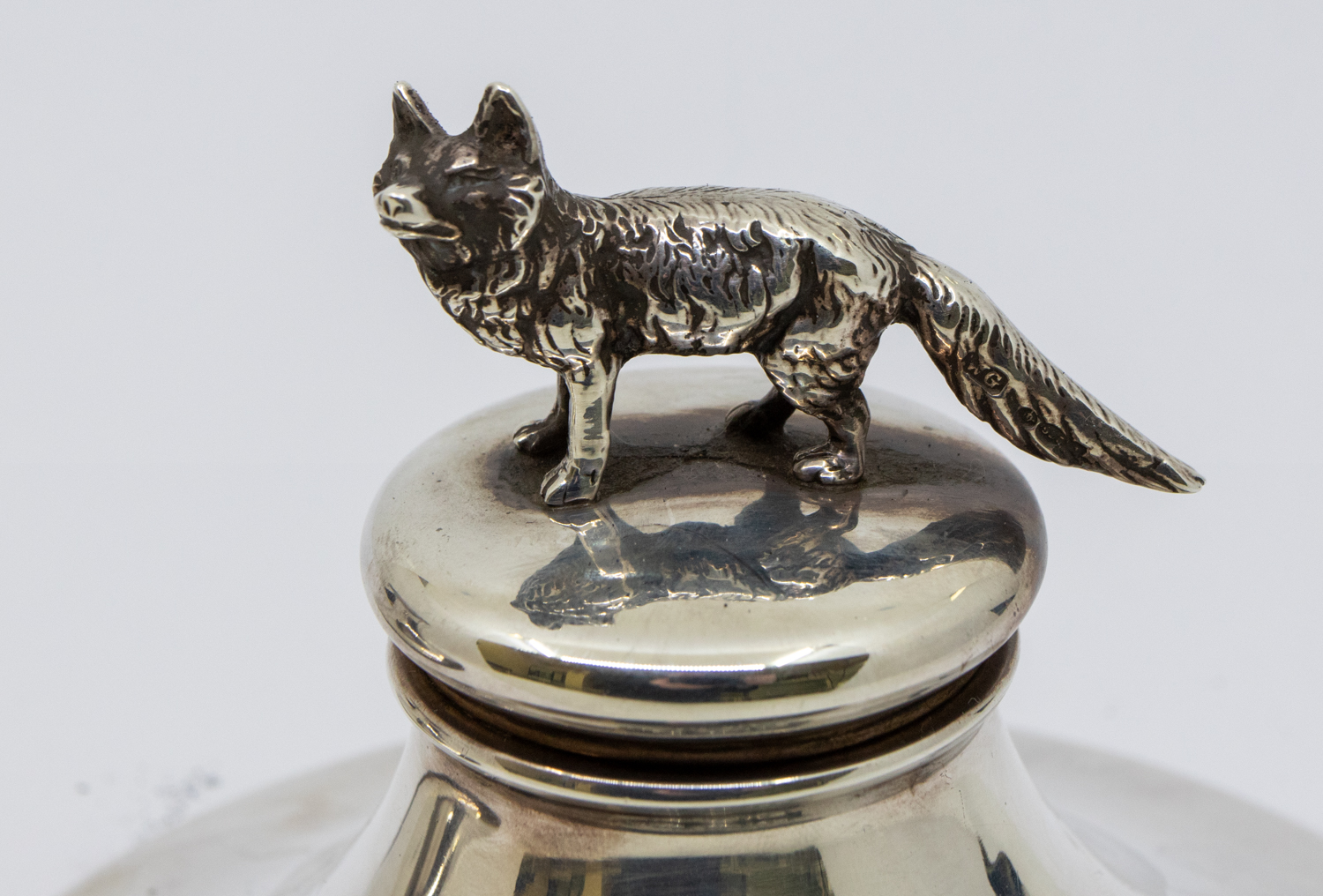 An Edwardian silver capstan inkwell, with novelty model of a fox to cover, relief initials to - Image 3 of 4