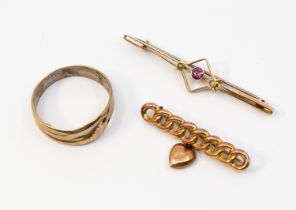 Two 9ct gold brooches, including stone set version, along with stone set 9ct gold ring, combined