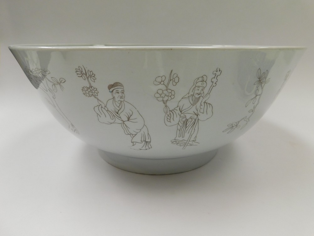 A large 19th century Spode New Stone bowl decorated with oriental figures under UV light it - Image 7 of 7